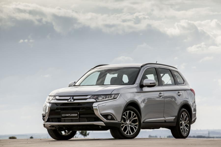  Mitsubishi Outlander 2015 года  (BR) (фото 16 из 19)